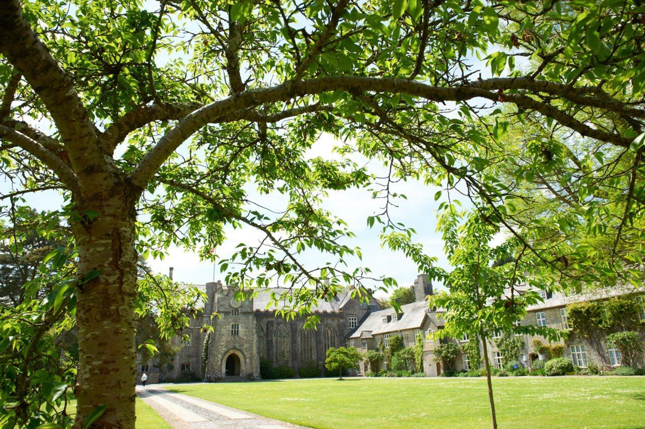 Dartington Hall Totnes Eksteriør billede